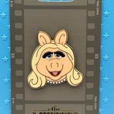 Miss Piggy Pin