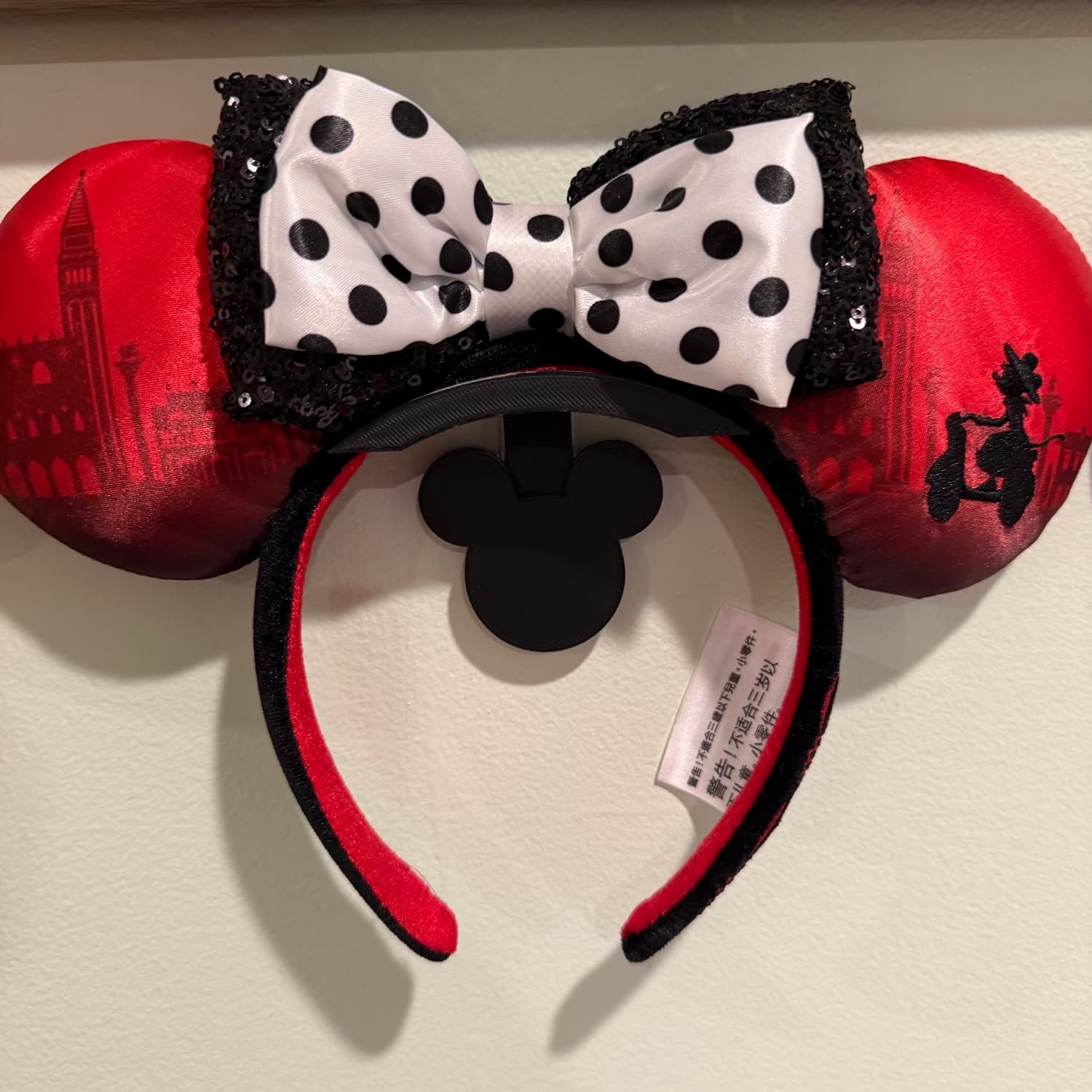 Epcot World Showcase Italy Vespa Minnie Mouse Ears front