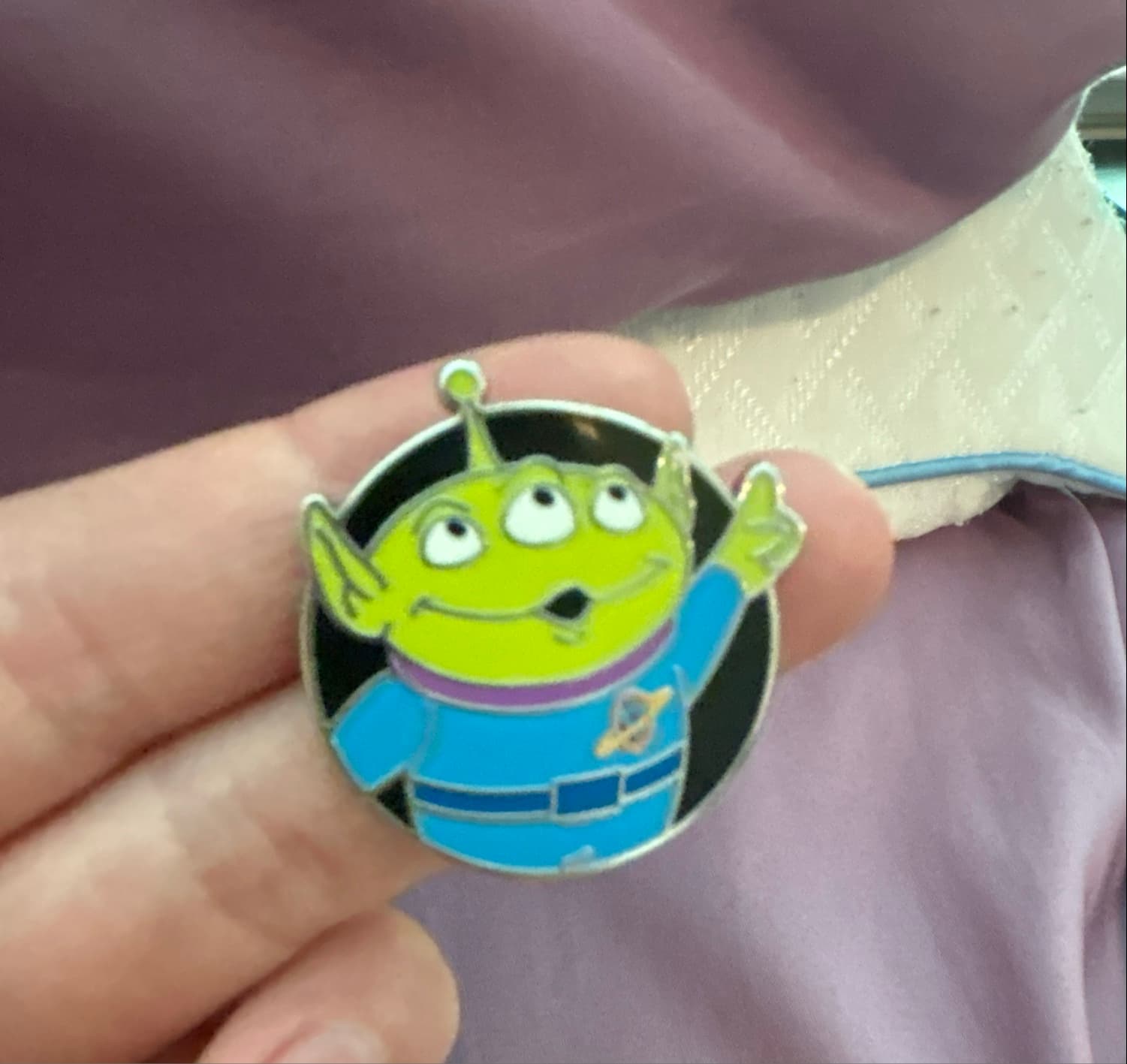 Little Green Men - Pointing Up Right front