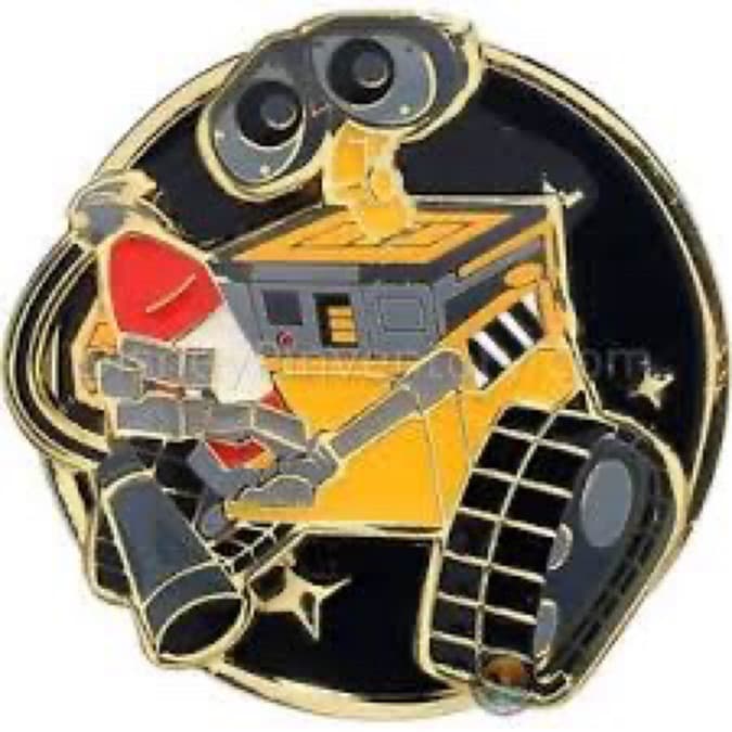 WALL-E with Fire Extinguisher - Moving Pin