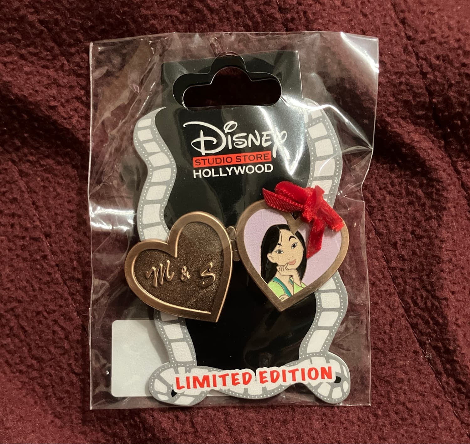 Mulan & Shang Valentine Hearts Love Lockets Pin