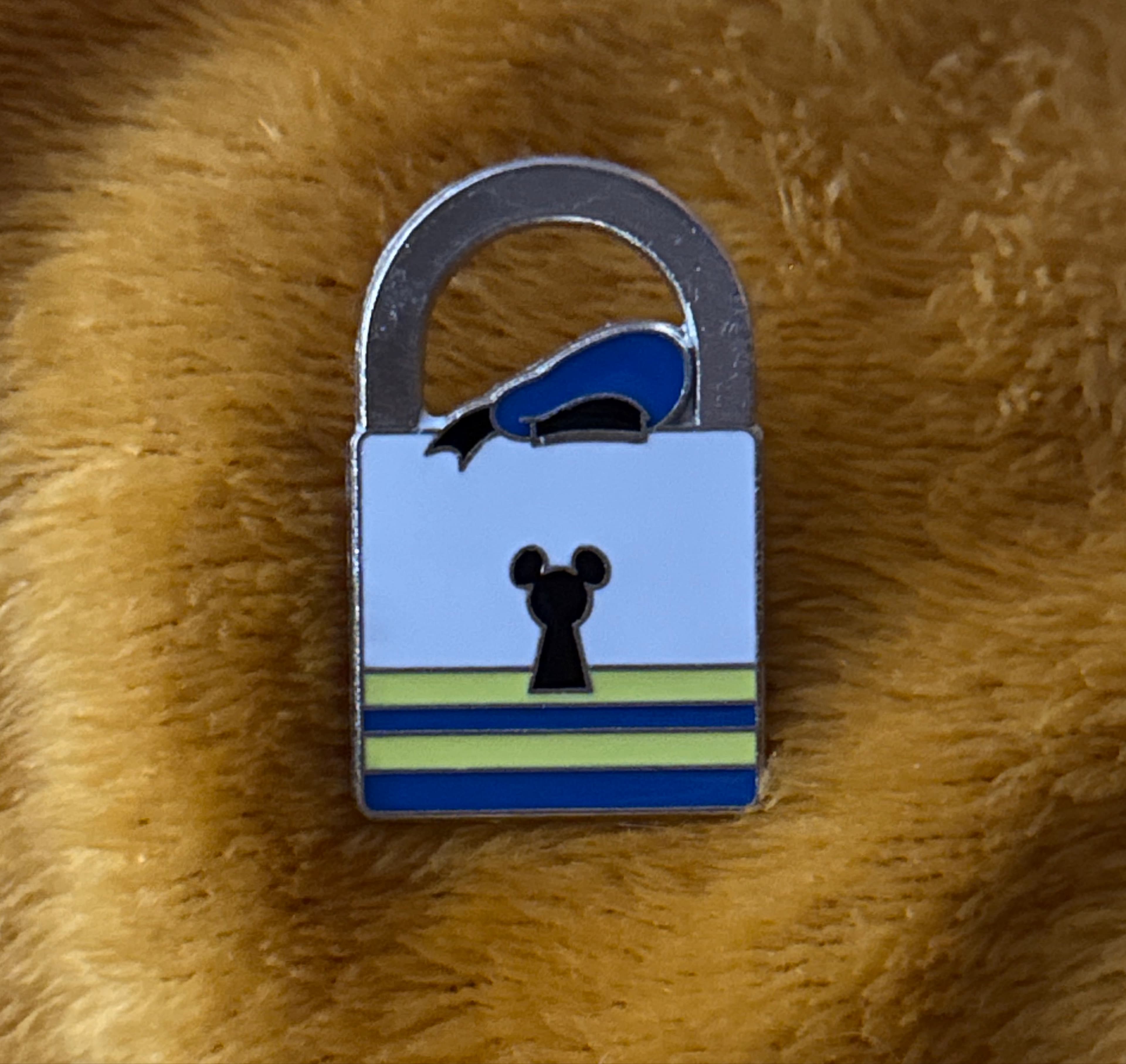 Donald Duck - Character Locks PWP Collection front
