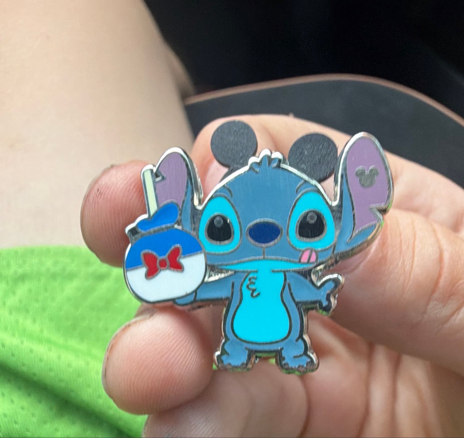 Stitch - Donald Apple