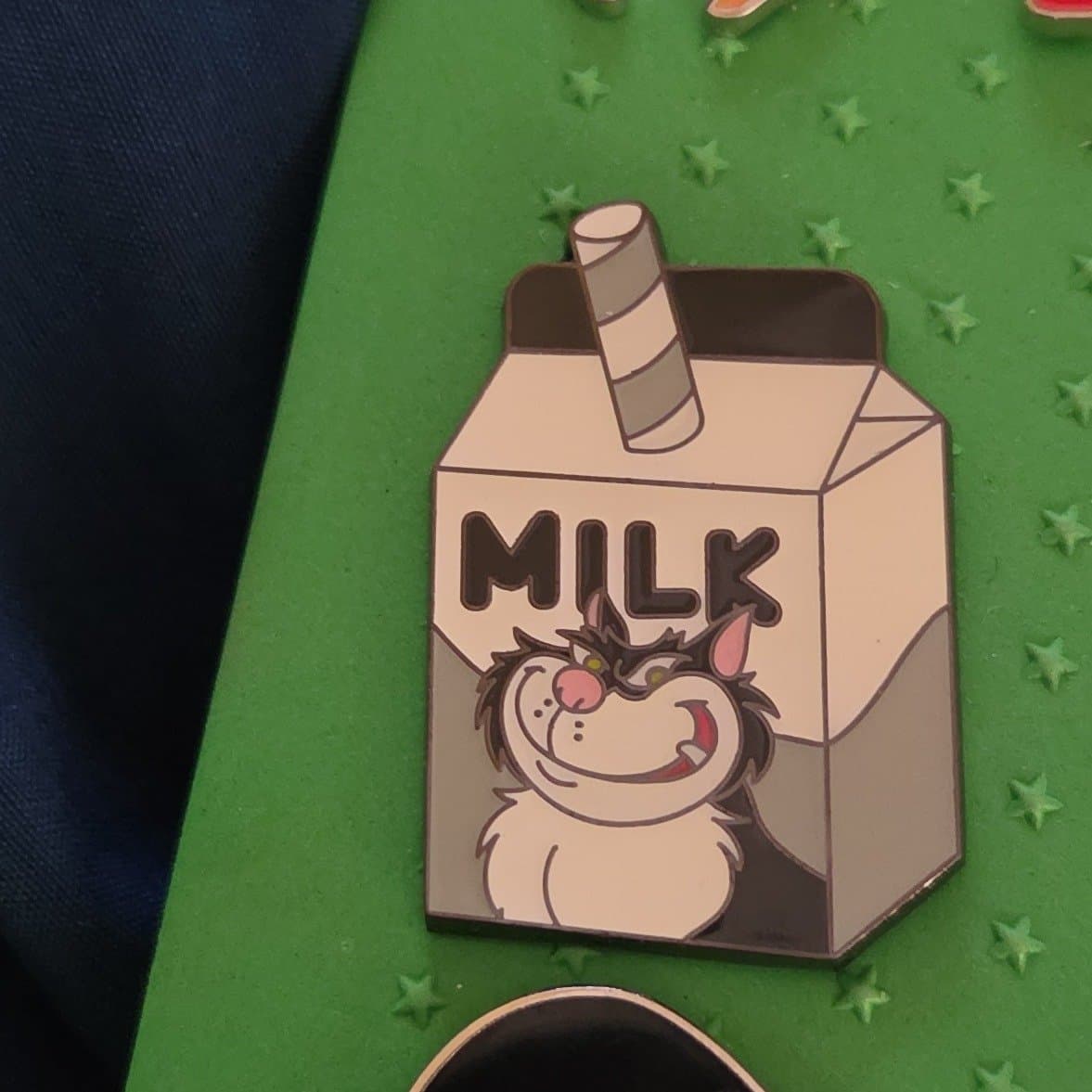 Lucifer Milk Carton - Loungefly Disney Milk Cats Blind Box Enamel Pin