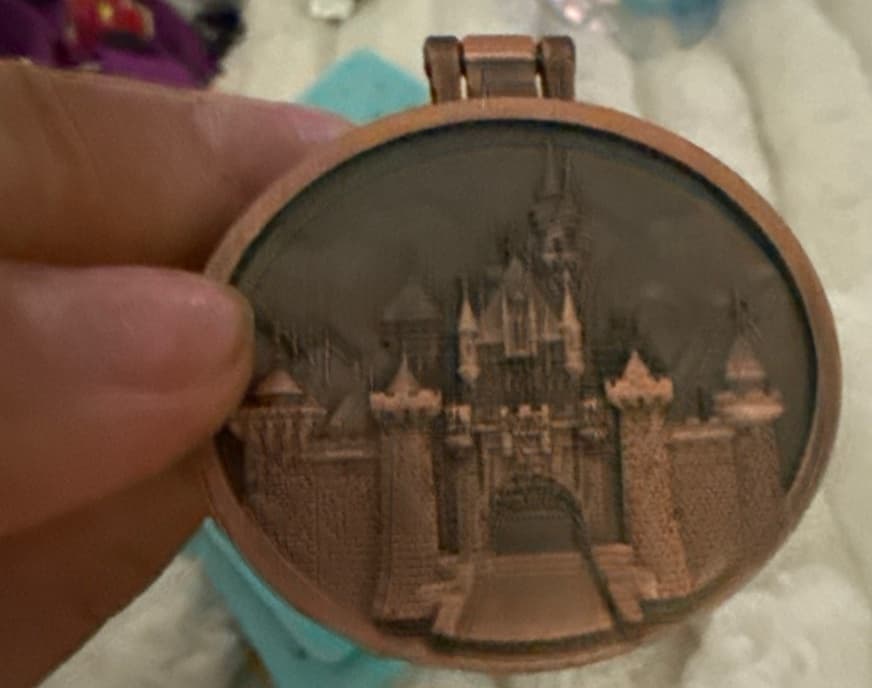 Walt Disney 'It's Kind of Fun to Do the Impossible' Hinged Photo Pin front