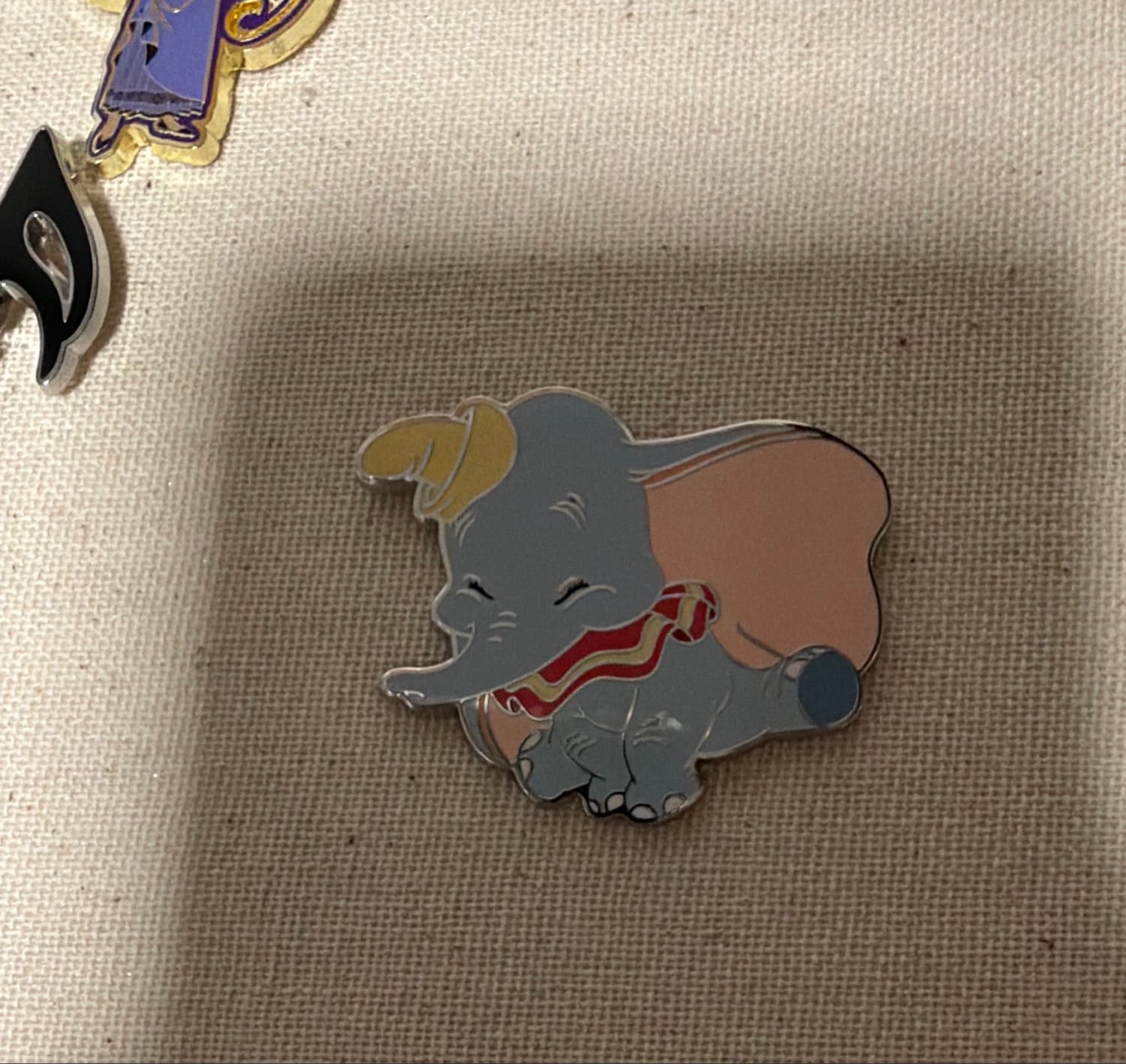 Smiling Dumbo