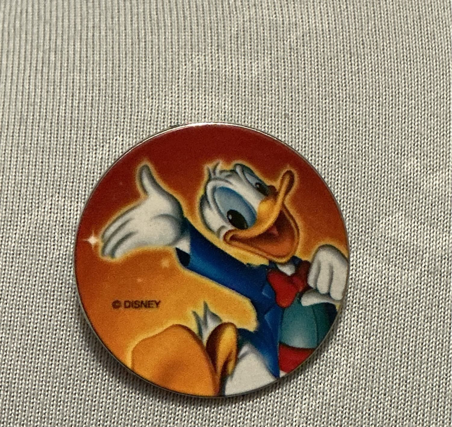 Donald Duck Standing with One Arm Out Pin front