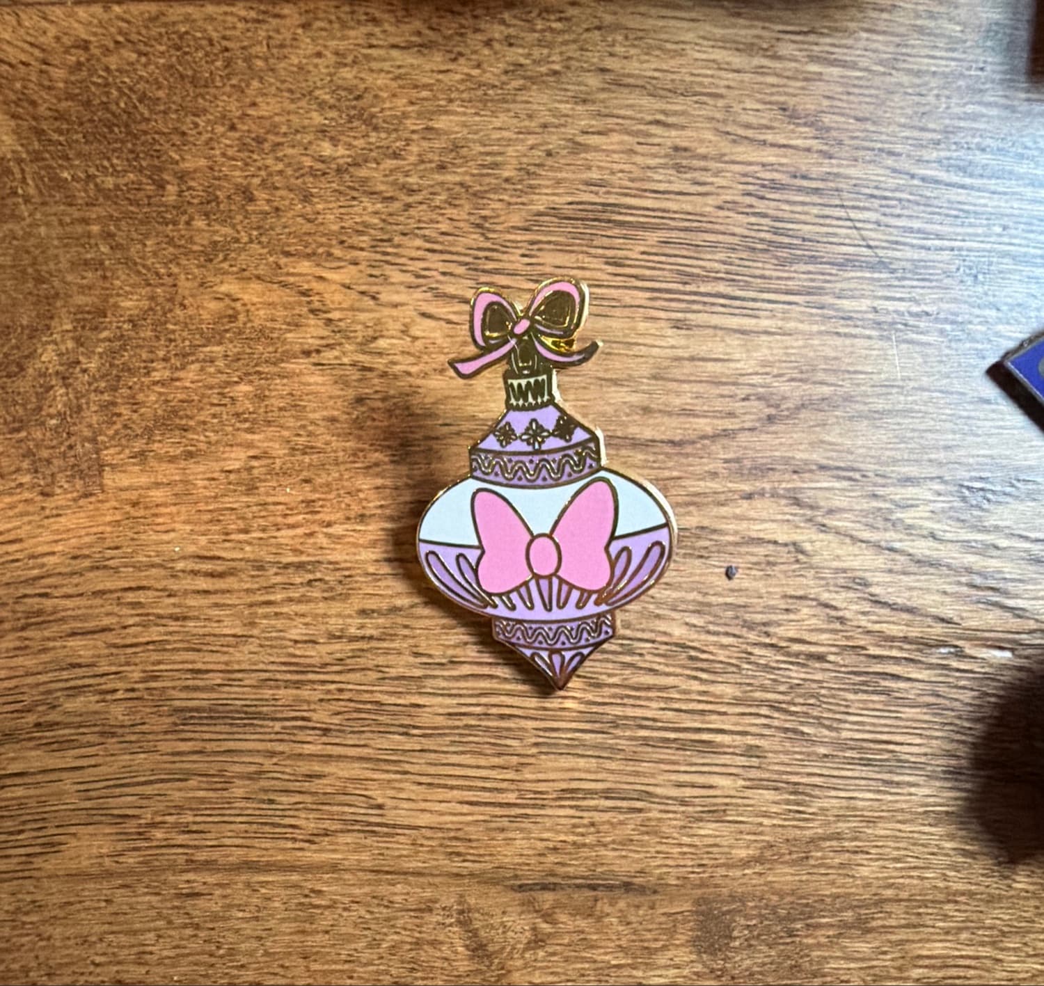 Daisy Duck Christmas Ornament Pin