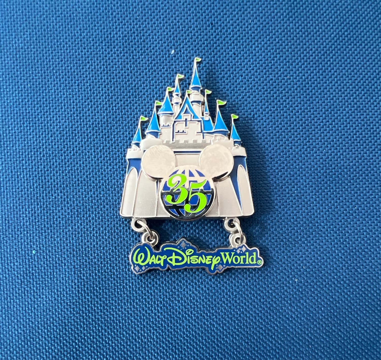 Cinderella's Castle 35th Anniversary Dangle Pin front