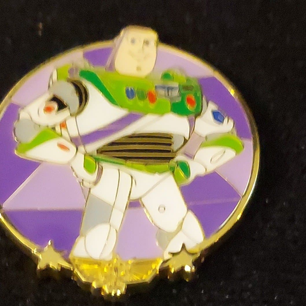 Toy Story Disney Pin: Buzz Lightyear Star Command Logo front