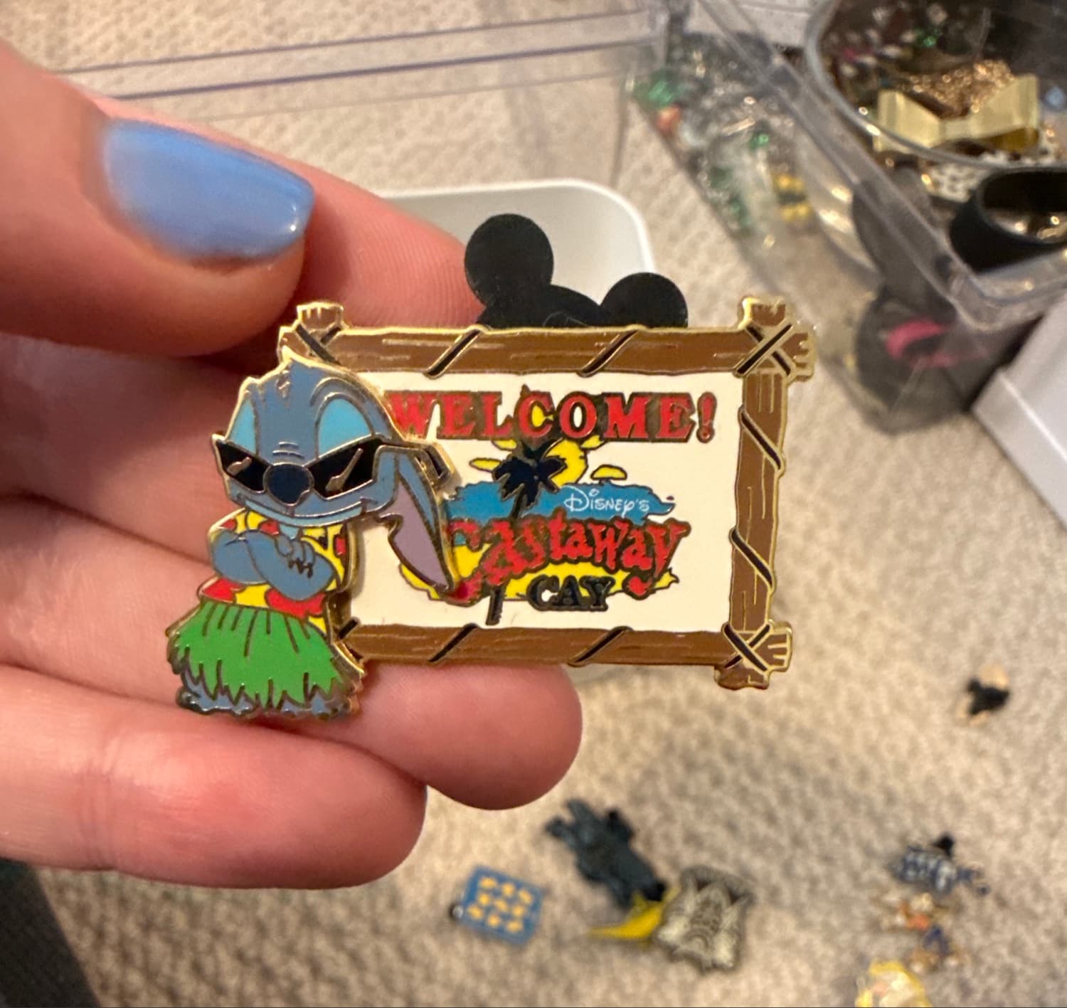 Disney DCL Stitch Welcome! Castaway Cay Island Sign Pin