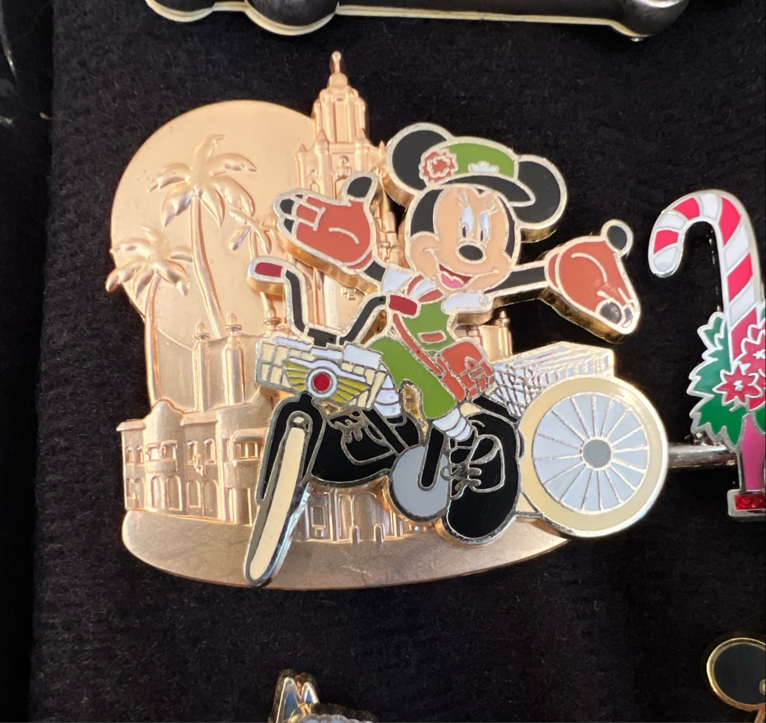Messenger Minnie front