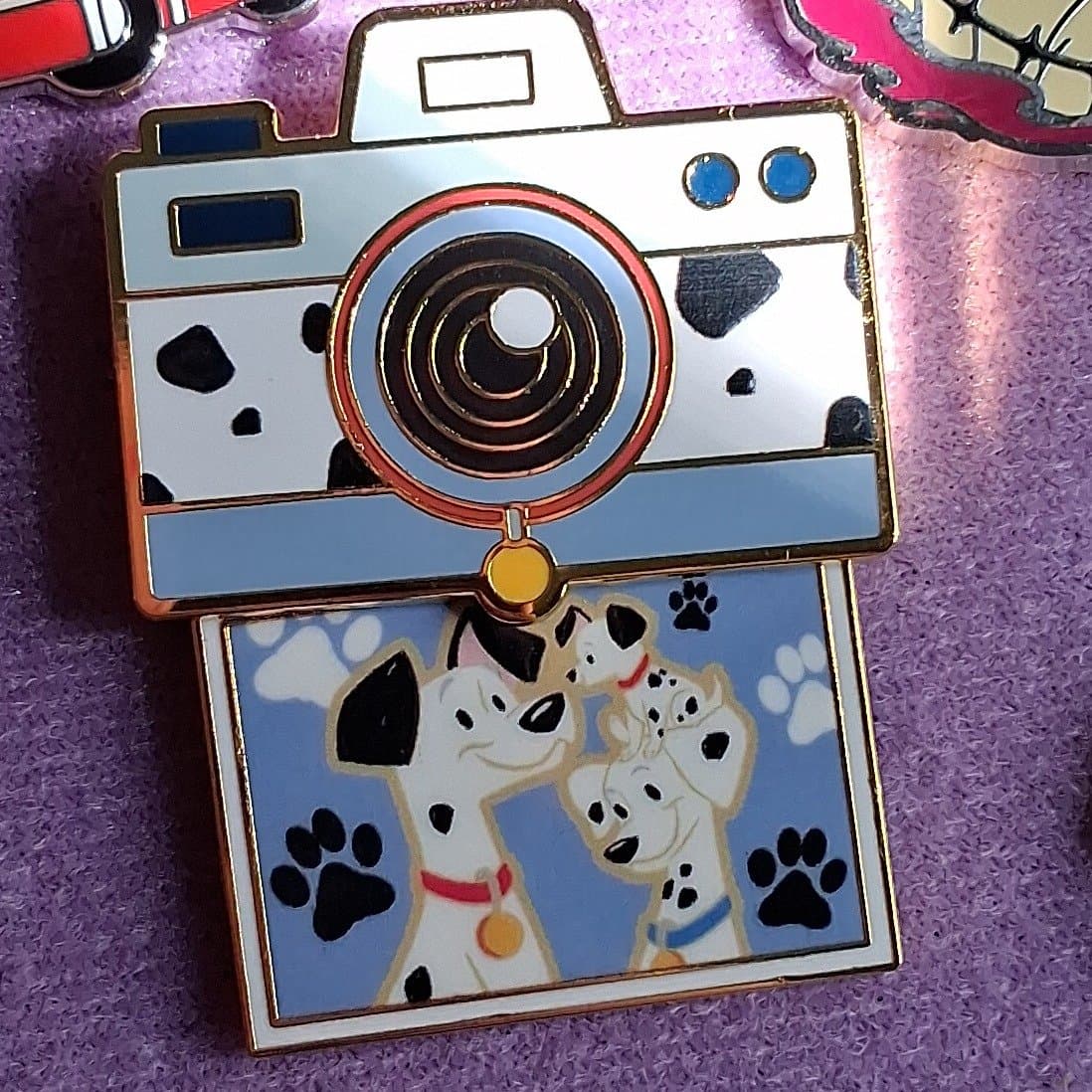 Disney Cats & Dogs Camera Sliding Blind Box Enamel Pin - 101 Dalmatians (Pongo, Perdita, & Puppies)