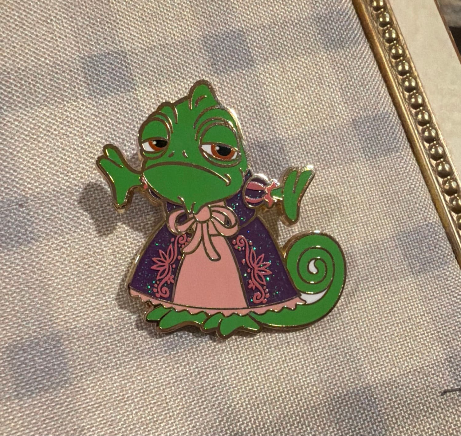 Pascal Wearing Dress - pink à la mode front