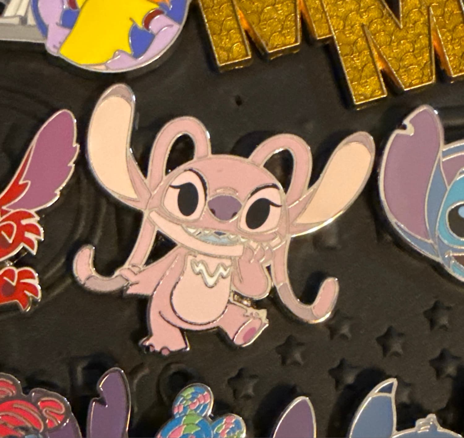 Loungefly - Angel Face - Stitch & Angel: The Series - Mystery Pin