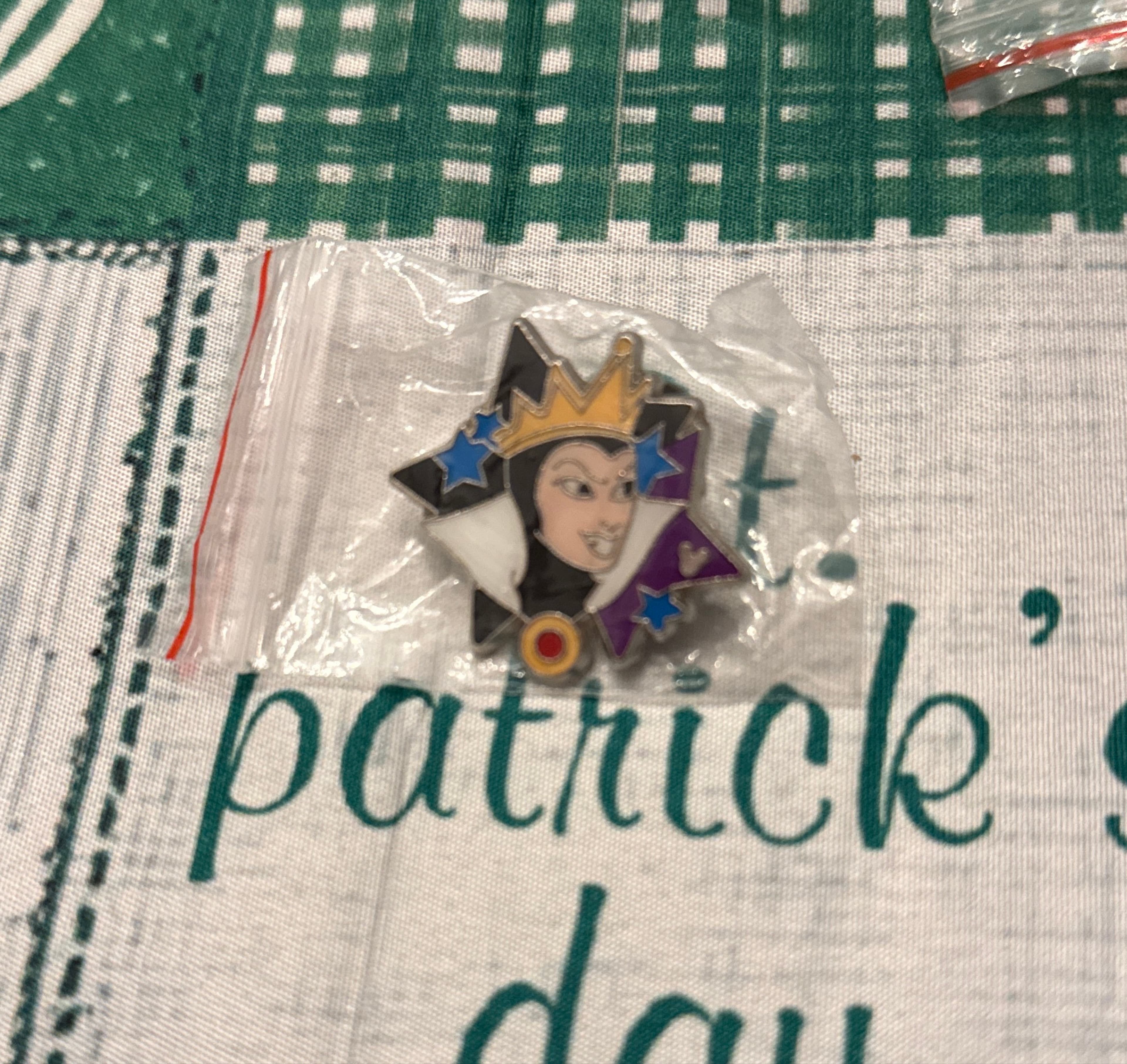 Evil Queen - 2012 Star Characters Hidden Mickey