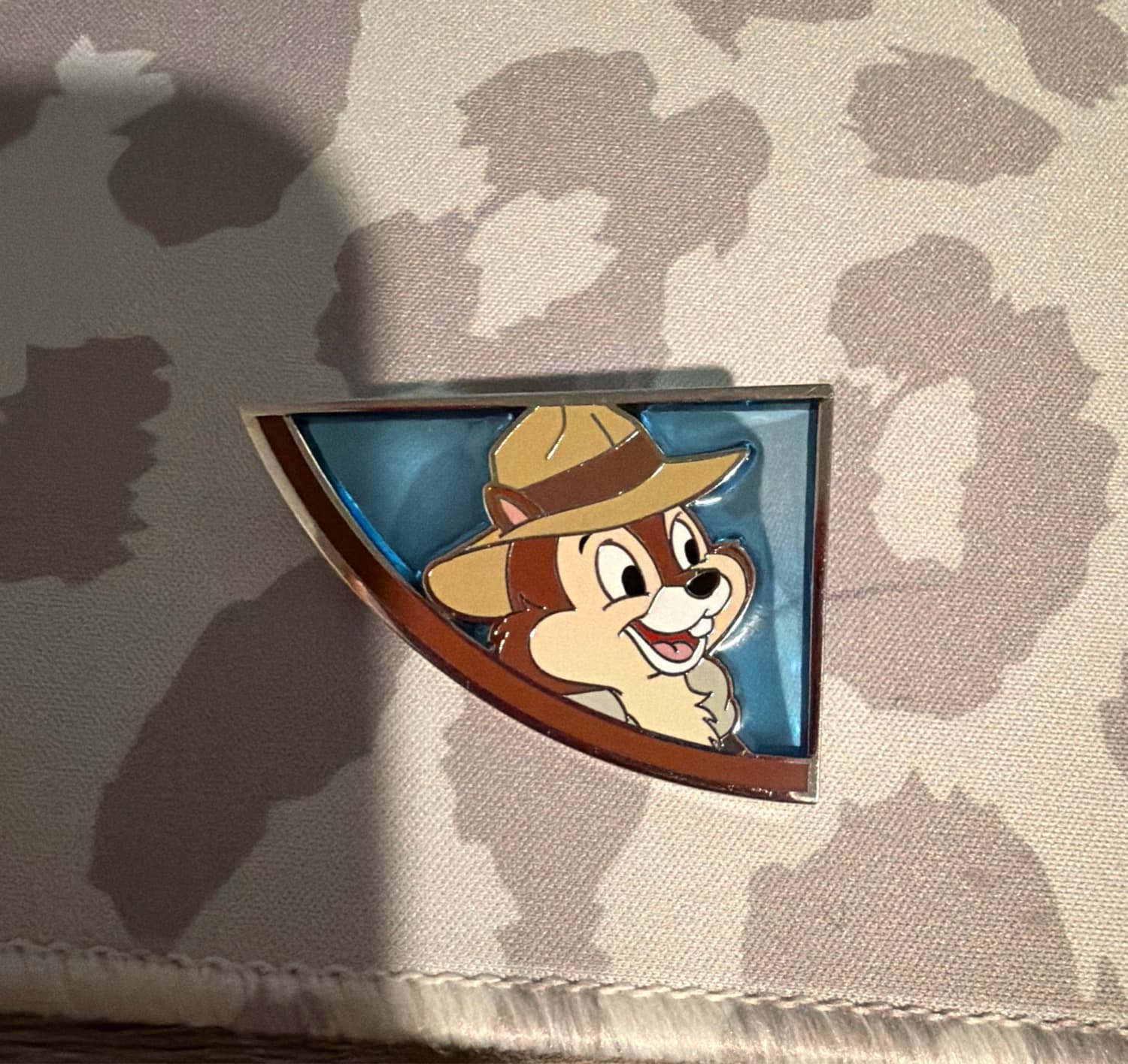 Rescue Rangers Chip Magnify Glass Puzzle Piece front