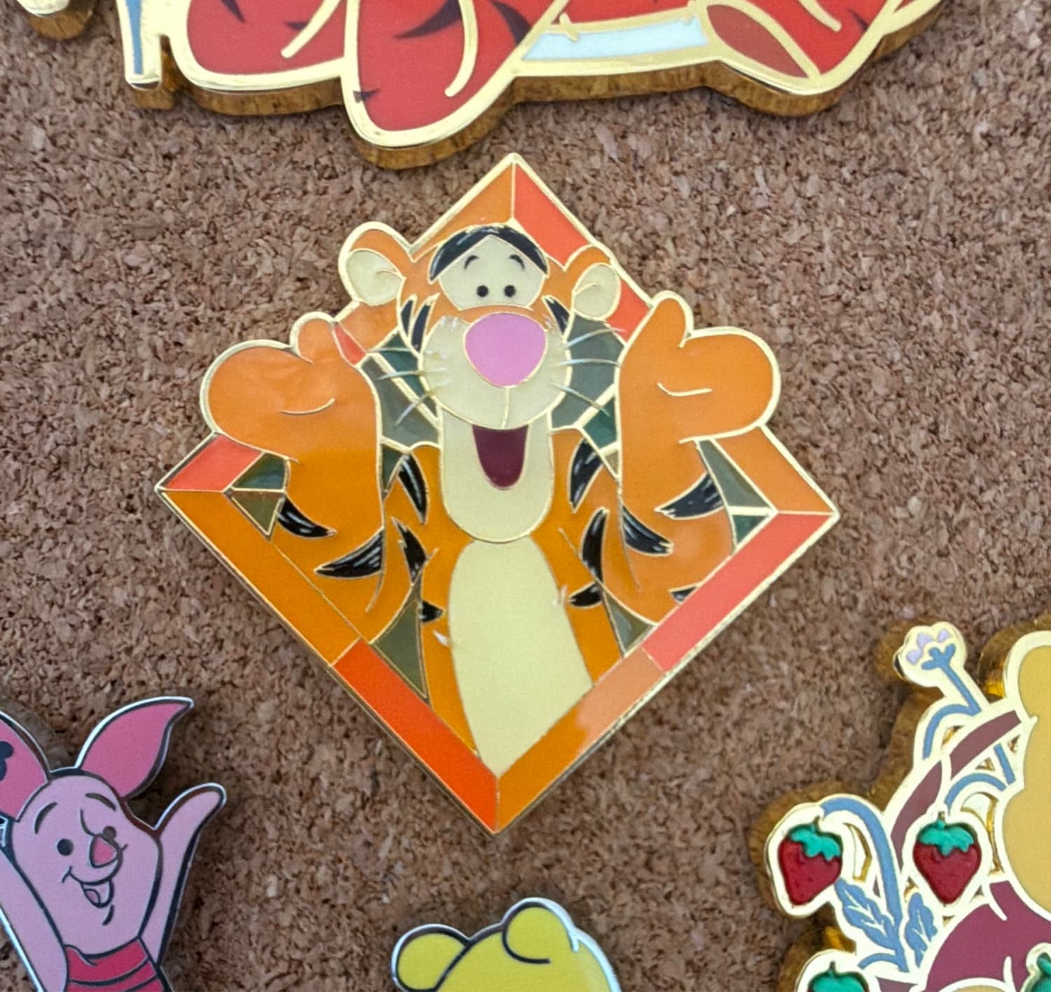 Loungefly Winnie The Pooh Diamond Mystery Pin - Tigger