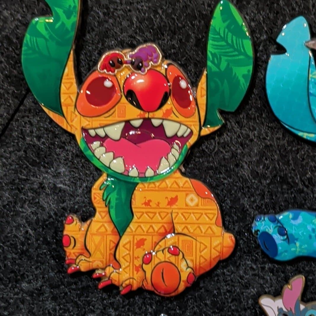 Stitch Crashes Disney The Lion King Pin front