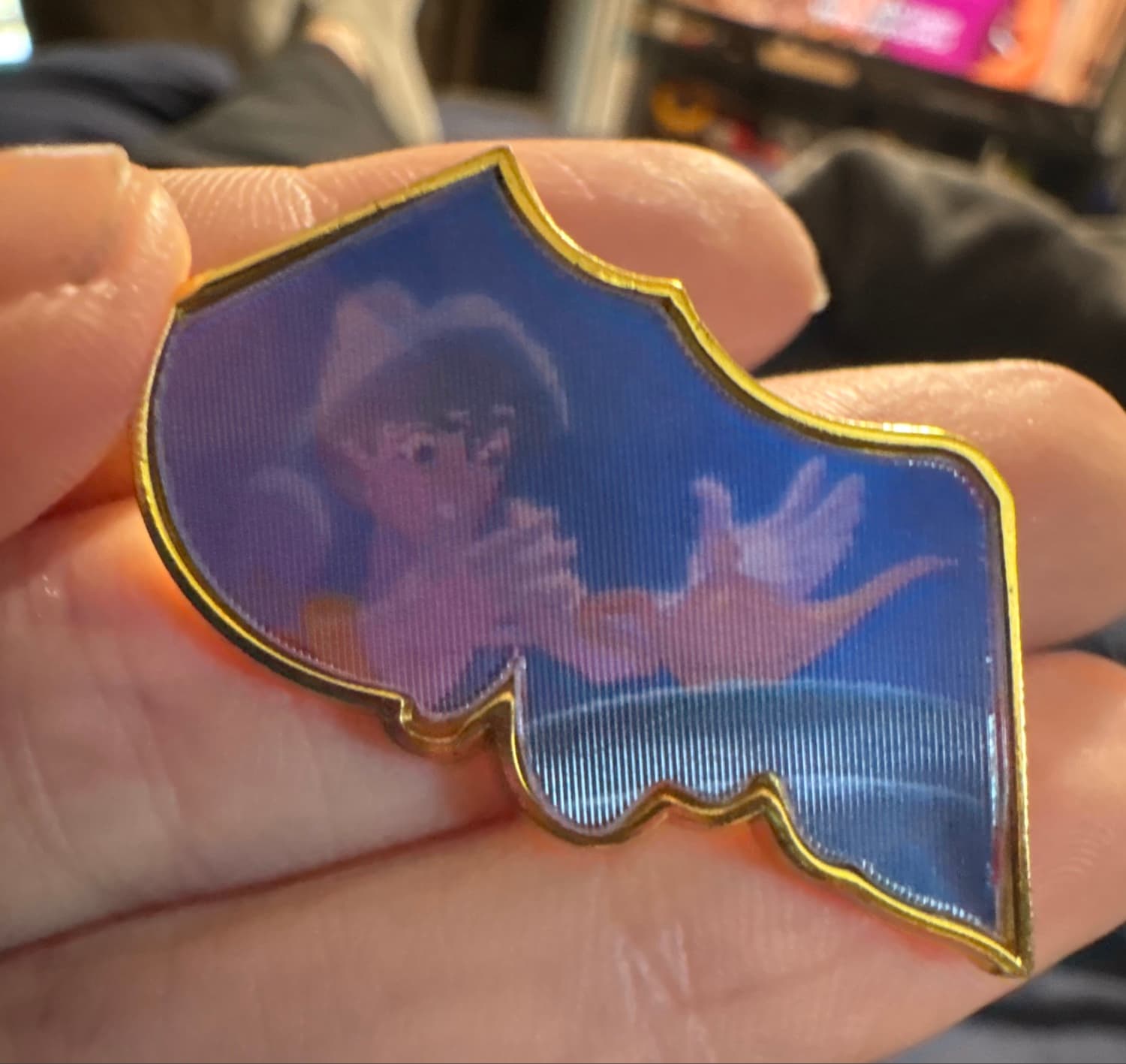 Loungefly Disney Aladdin Lenticular Portrait Puzzle Enamel Pin