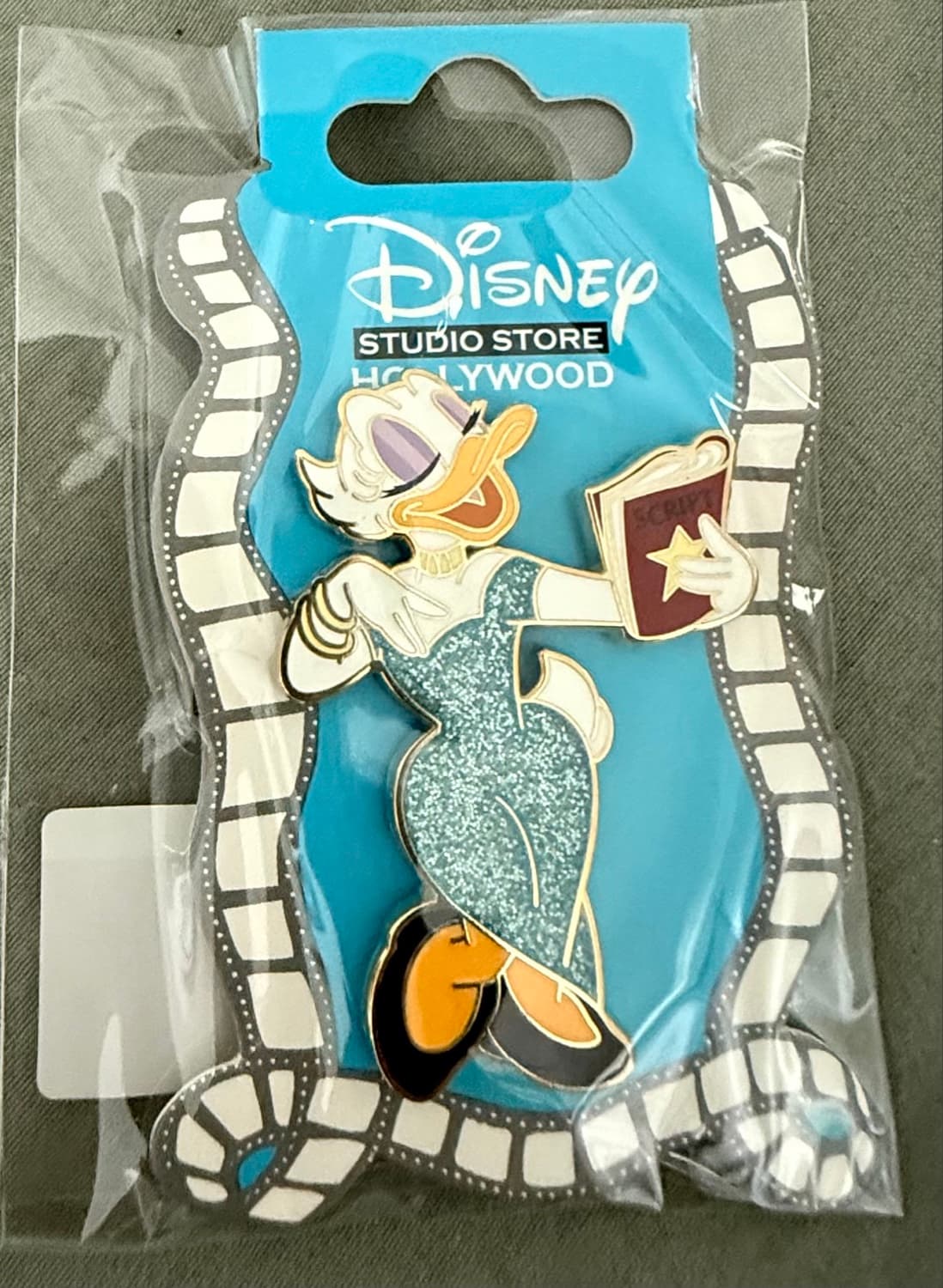 Starlet Daisy Duck with Script