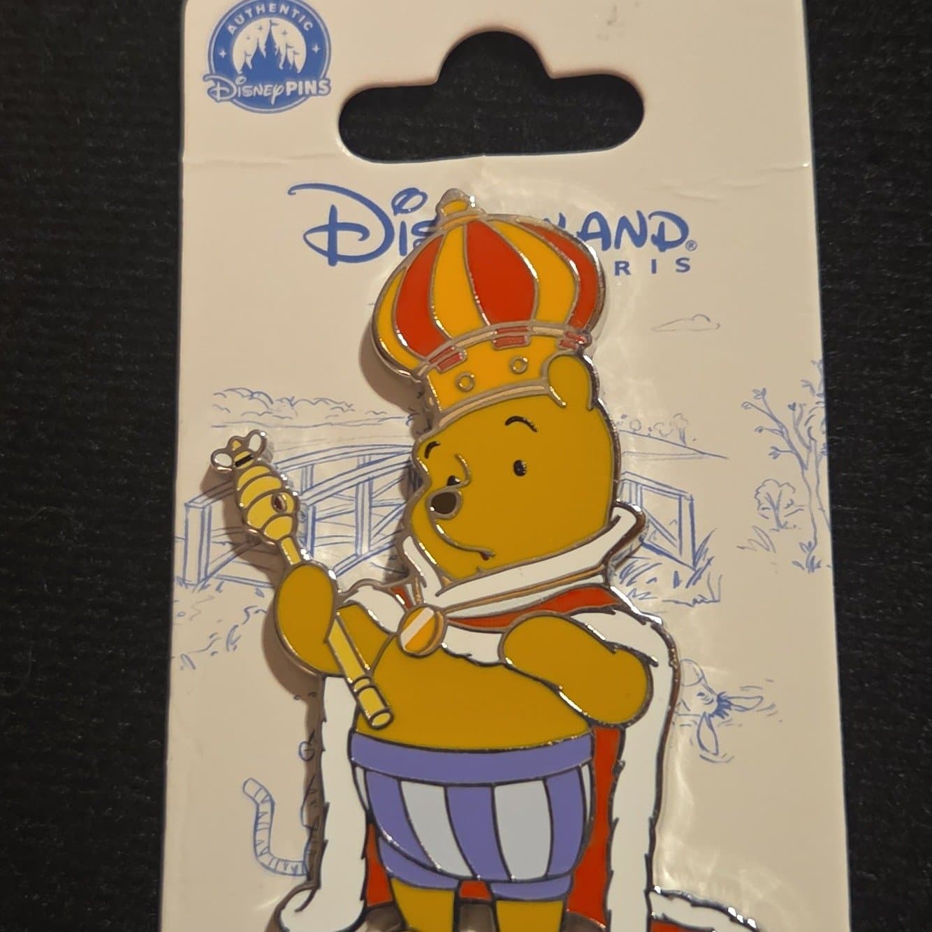Winnie the Pooh - King front