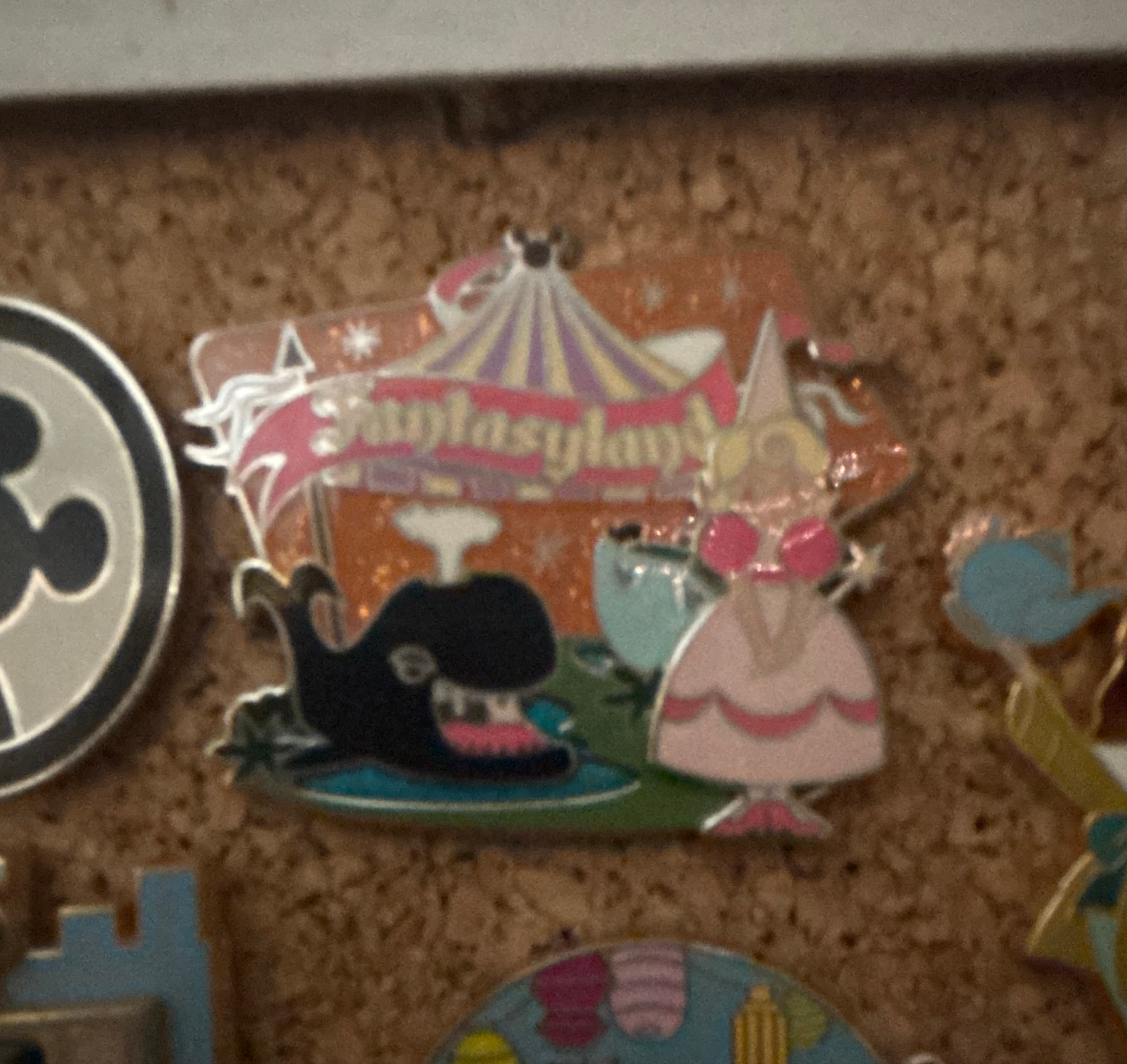 DLR - Fantasyland - Retro Lands Pin