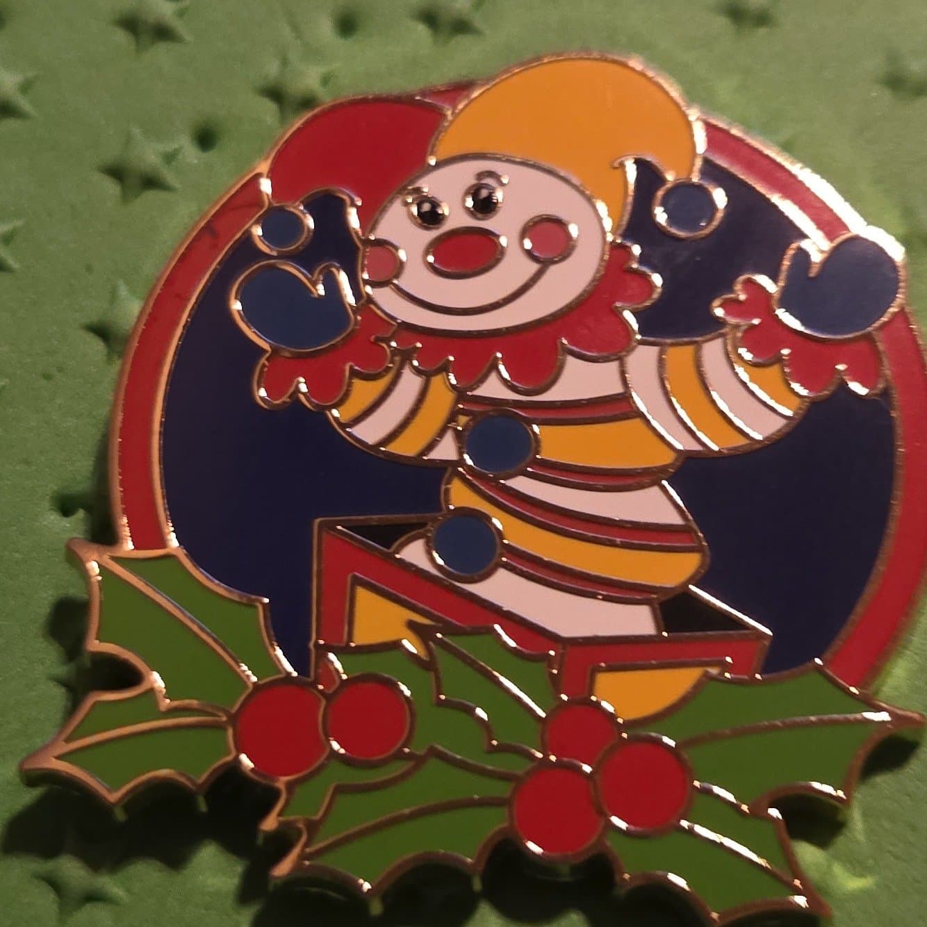 Jack-in-the-Box - It's a small world holiday mystery collection 2025 front