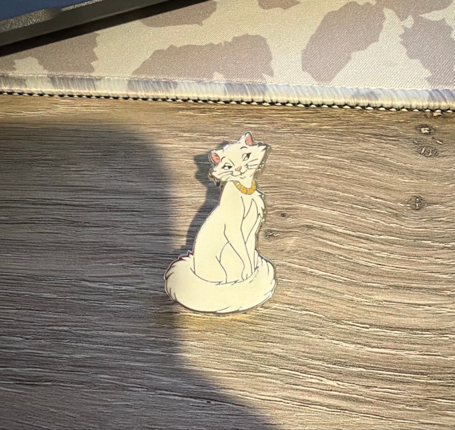 Duchess Pin - The Aristocats front