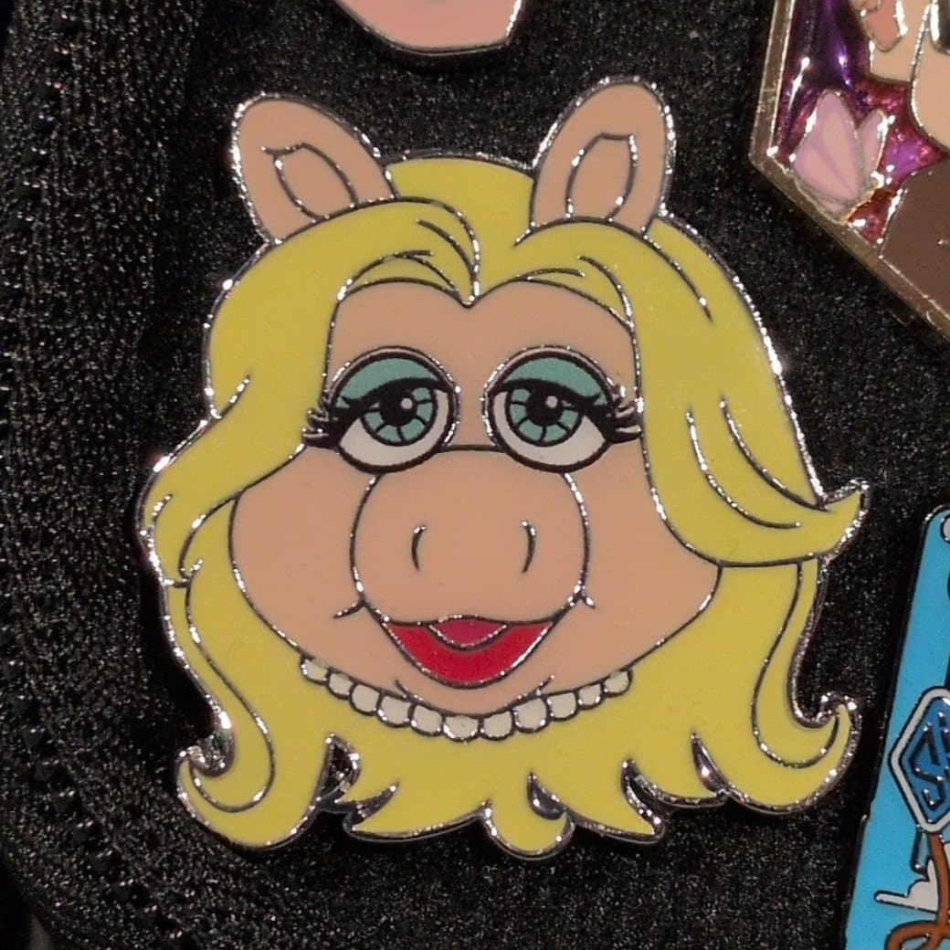 miss piggy face front