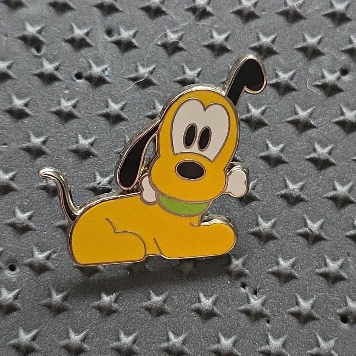Baby Pluto Puppy Sitting Green Collar Pin front