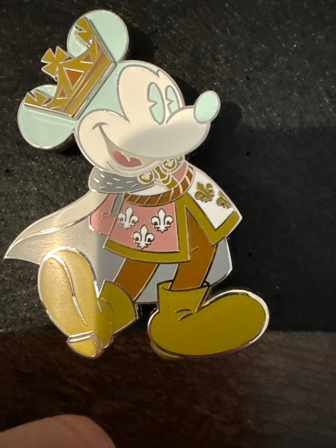 Mickey Mouse The Main Attraction Pin — Regal Carousel July #7/12