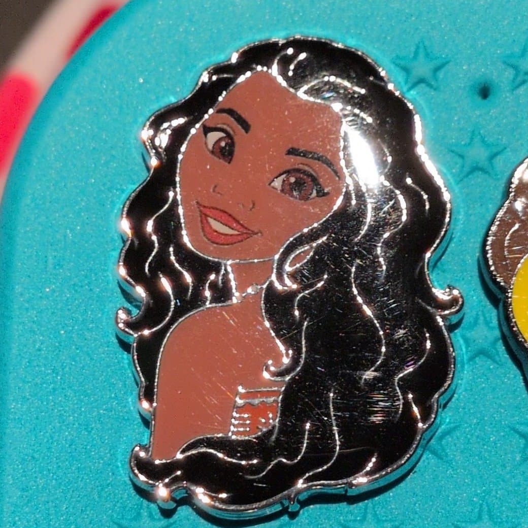 Moana portrait front