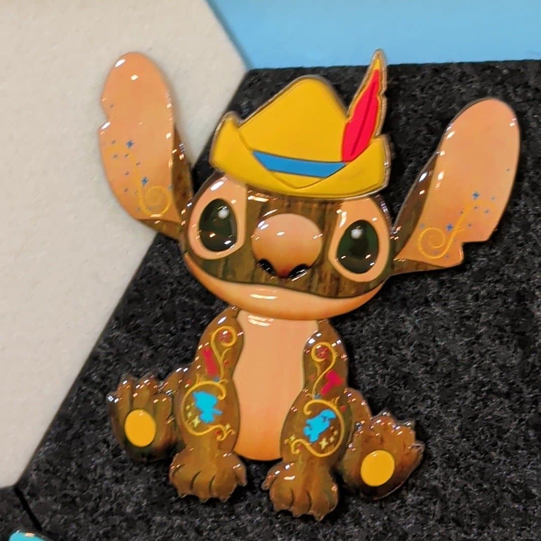 Stitch Crashes Disney Pinocchio Pin