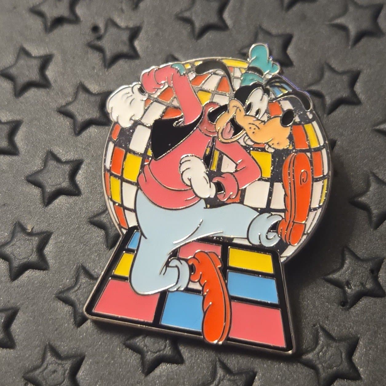 Loungefly - Goofy - Mickey and Friends Disco Ball Set - Mystery