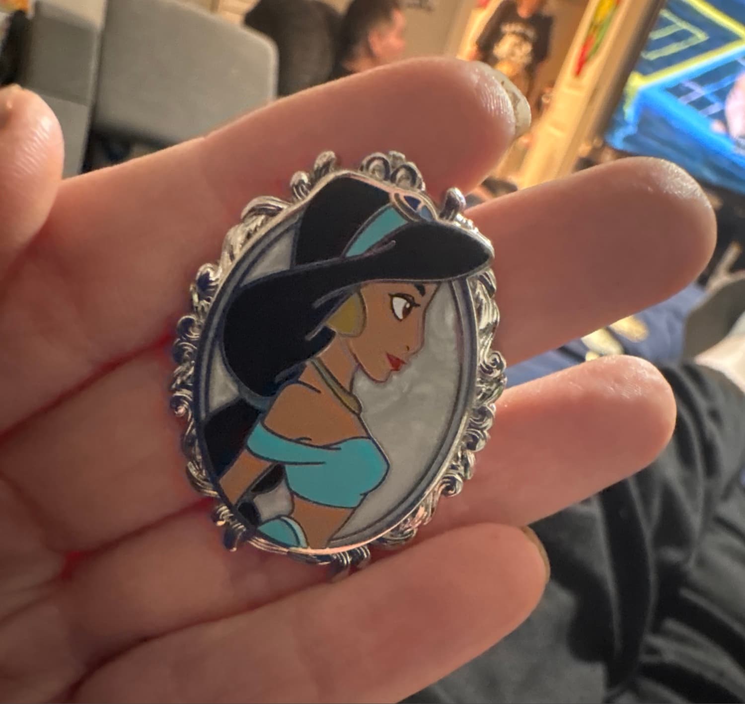 Princess Jasmine Cameo Frame Mystery Pin front