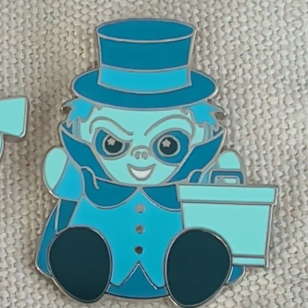 Hatbox Ghost - The Haunted Mansion Mystery Pin Collection 2025
