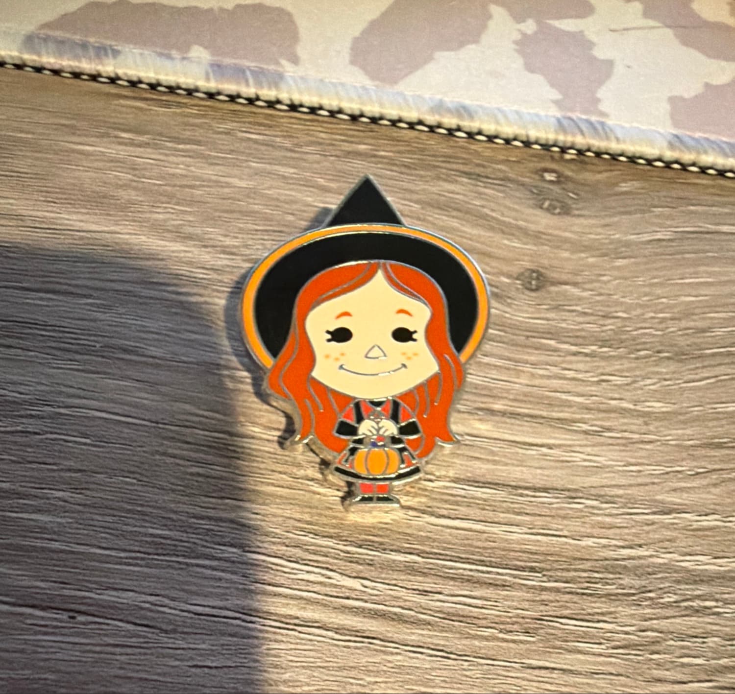 Hocus Pocus 30th Anniversary Mystery Pin - Dani Dennison