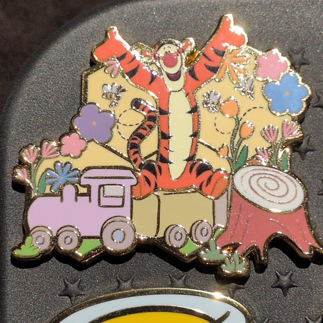 tigger honeycomb pin