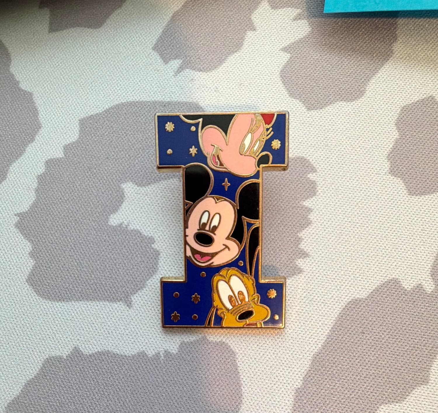 Alphabet Collection 'I' Disney Pin