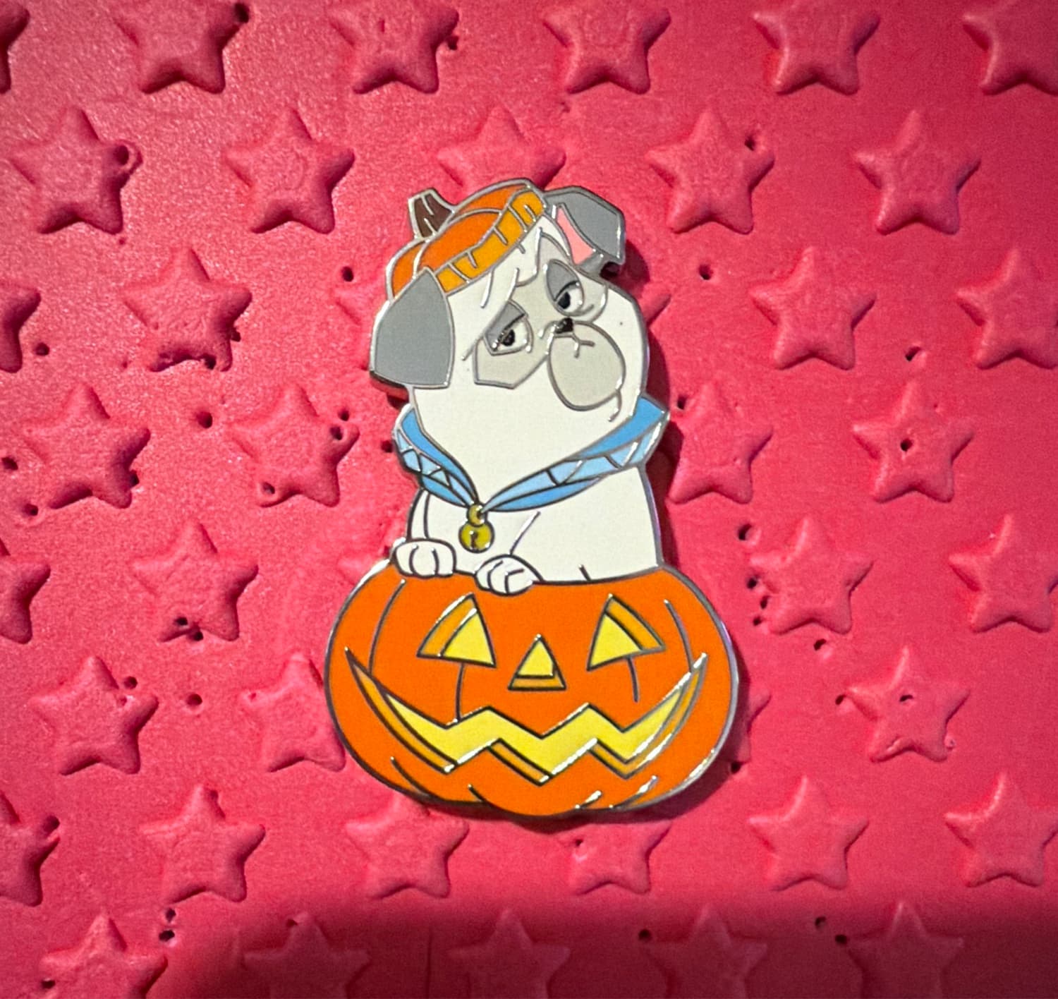 Pumpkin Pals Mystery Pin Collection - Percy front