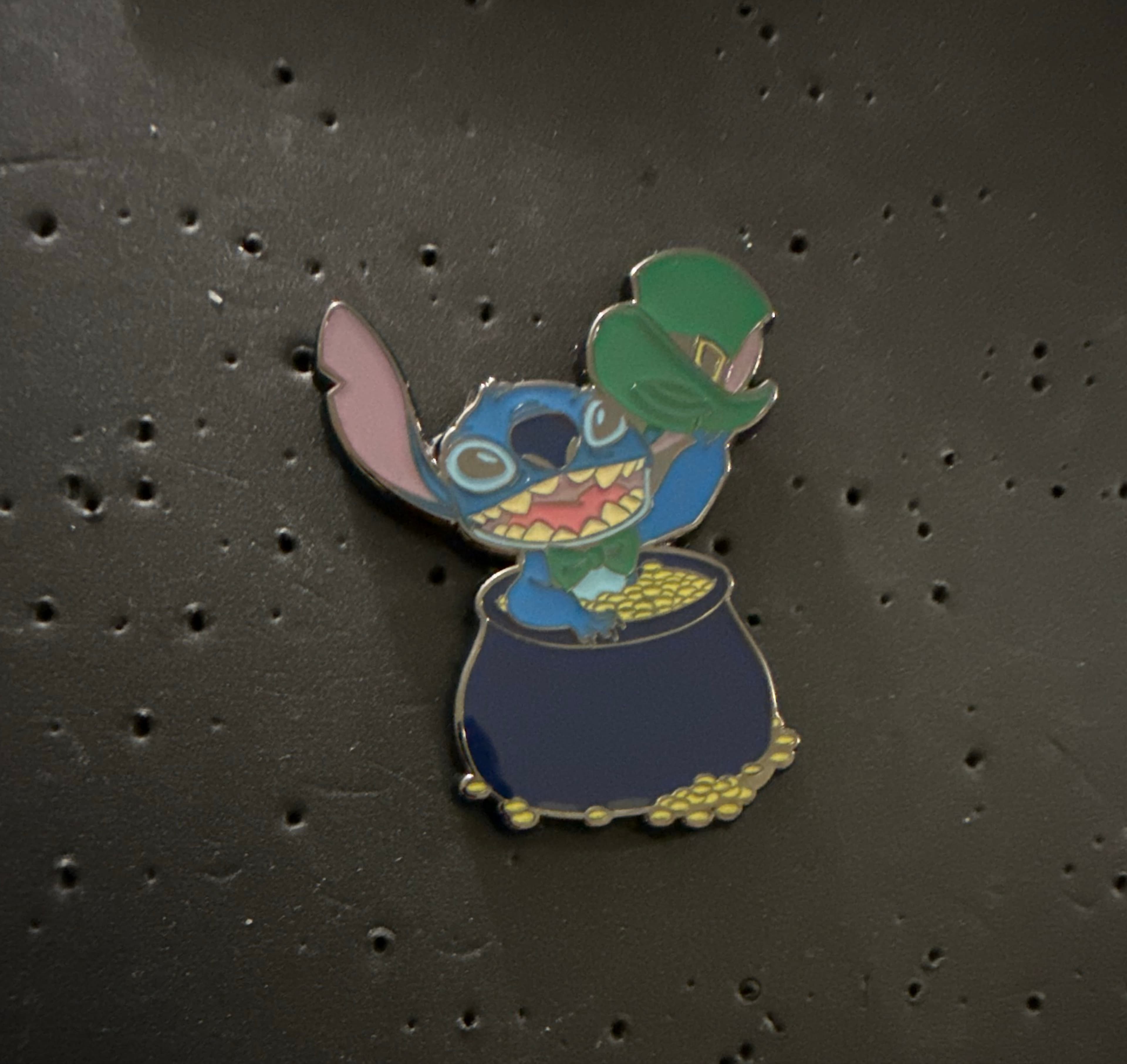Stitch St. Patrick's Day Pot O' Gold