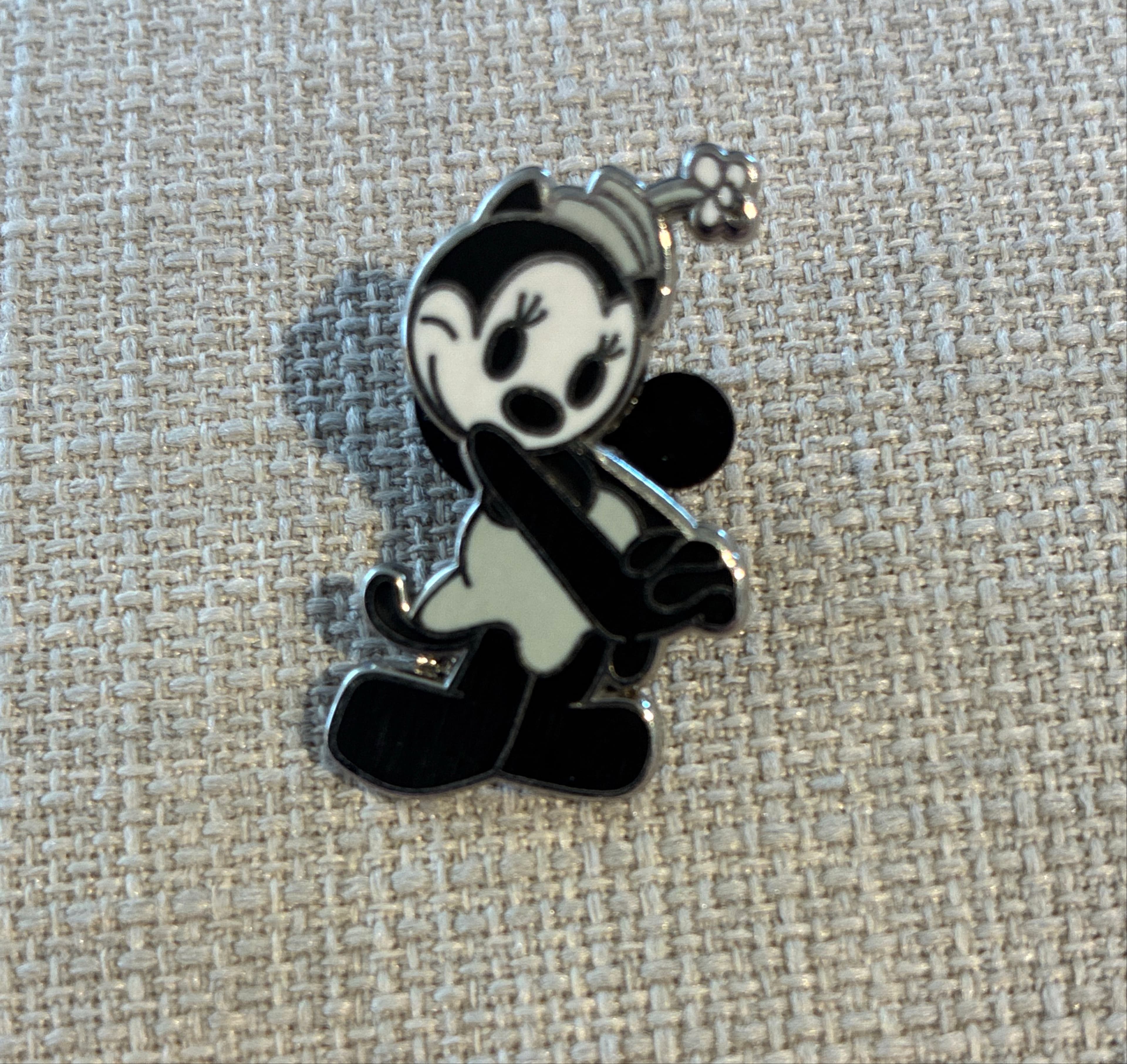 Oswald & Ortensia Pin Set - Ortensia Pin Only