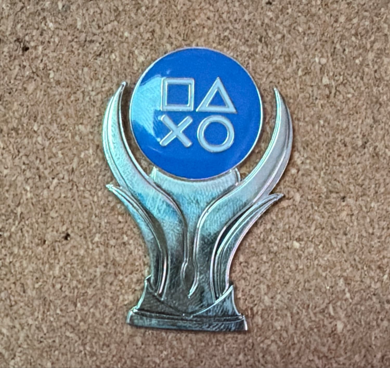 PIN CLUB PlayStation Platinum Trophy Enamel Pin