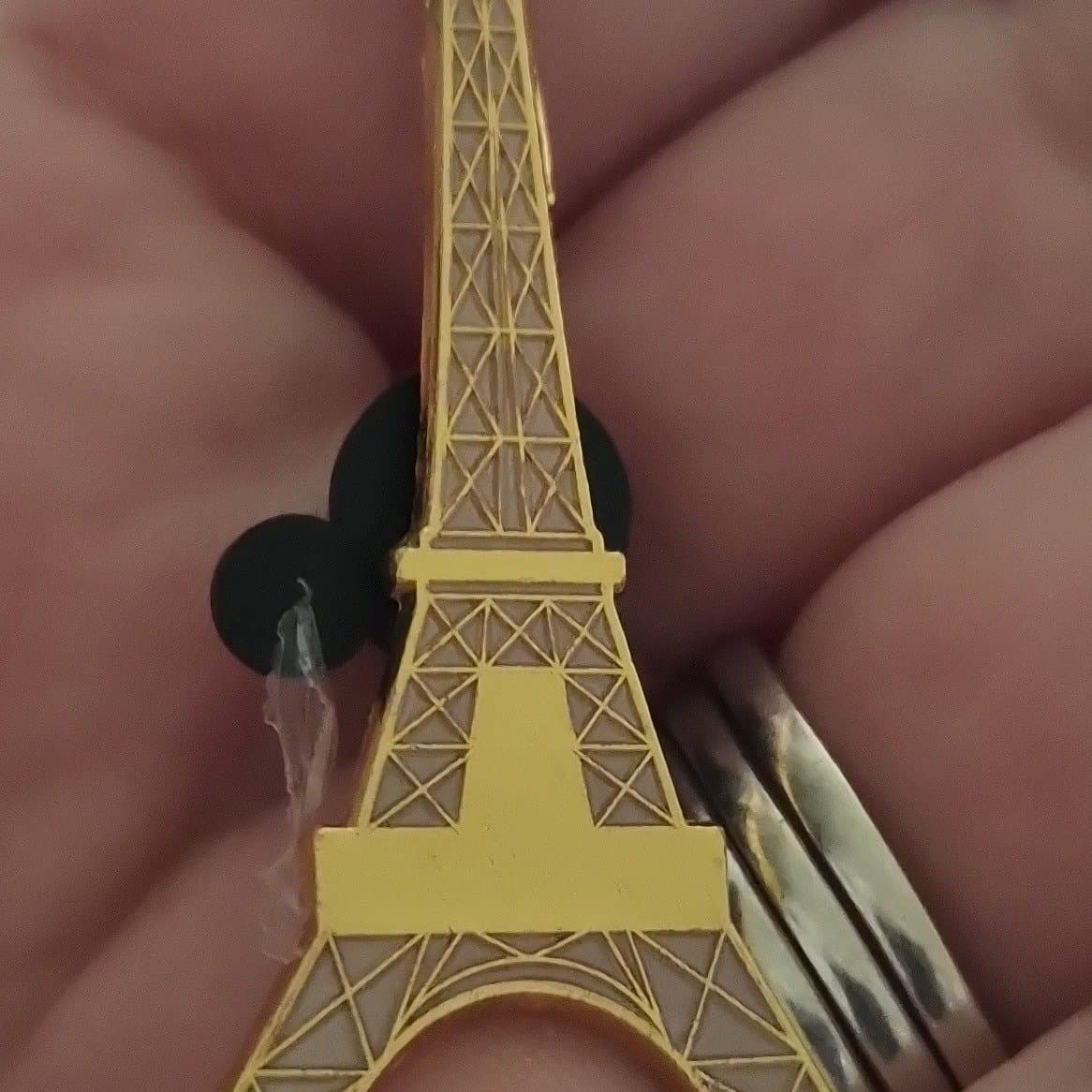 Disney Disneyland Paris France Gold Eiffel Tower Pin front