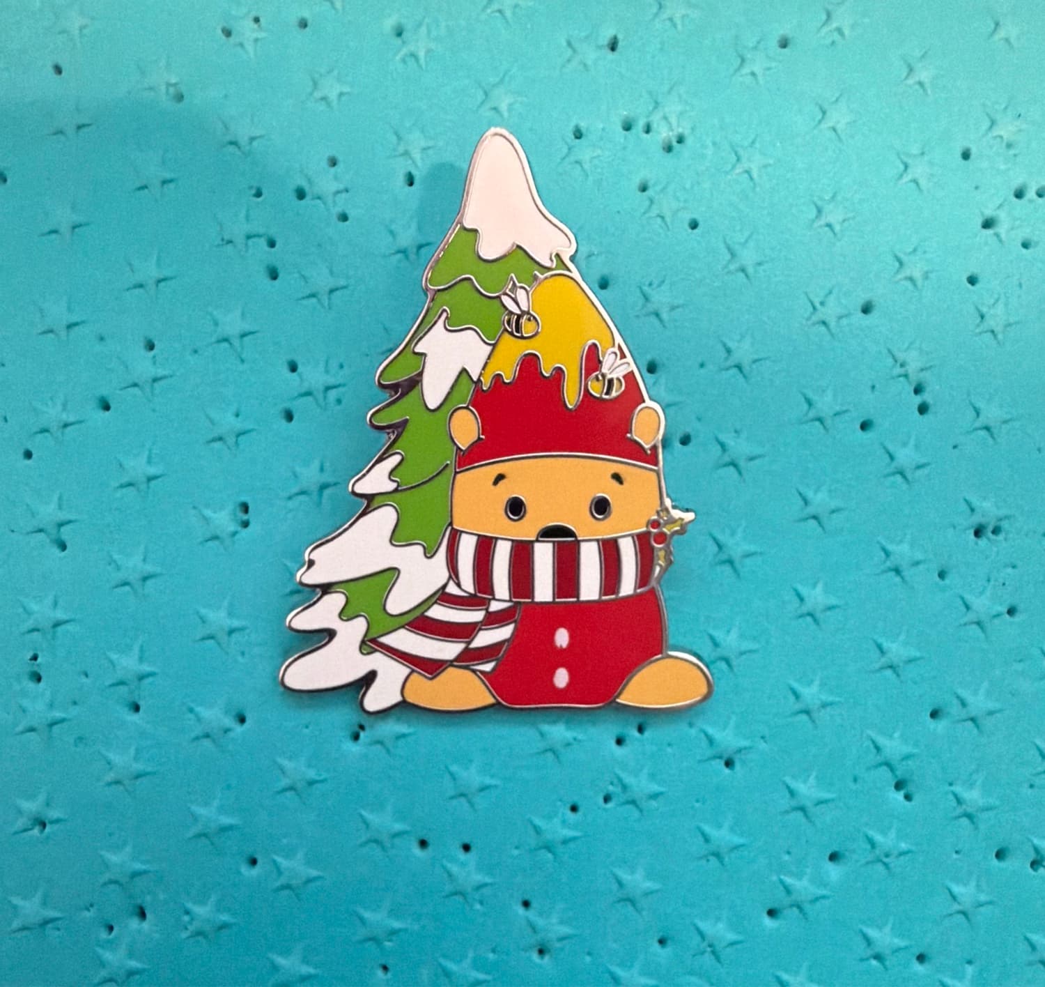 Winnie the Pooh - Winter Gnomes Mystery Pin