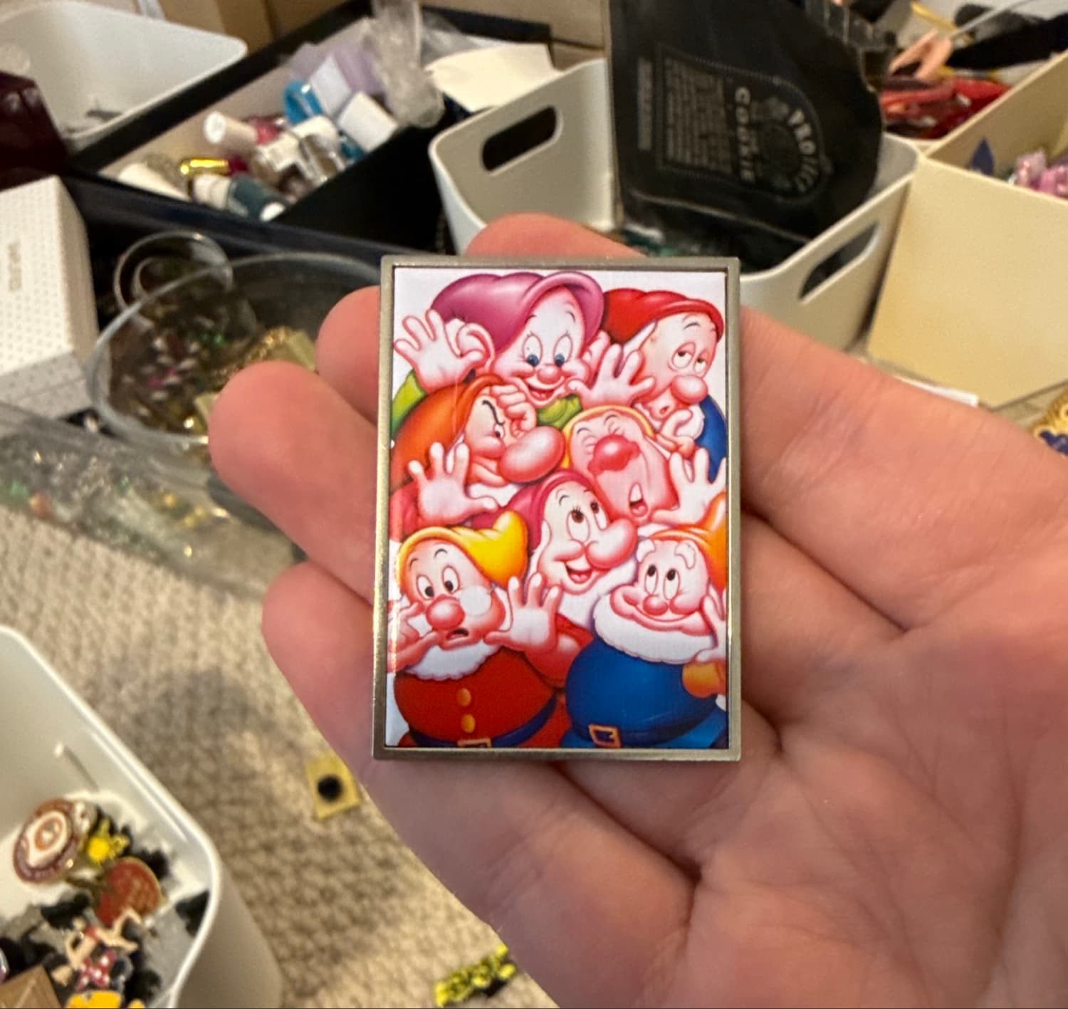 The Seven Dwarfs Waving Group Pin