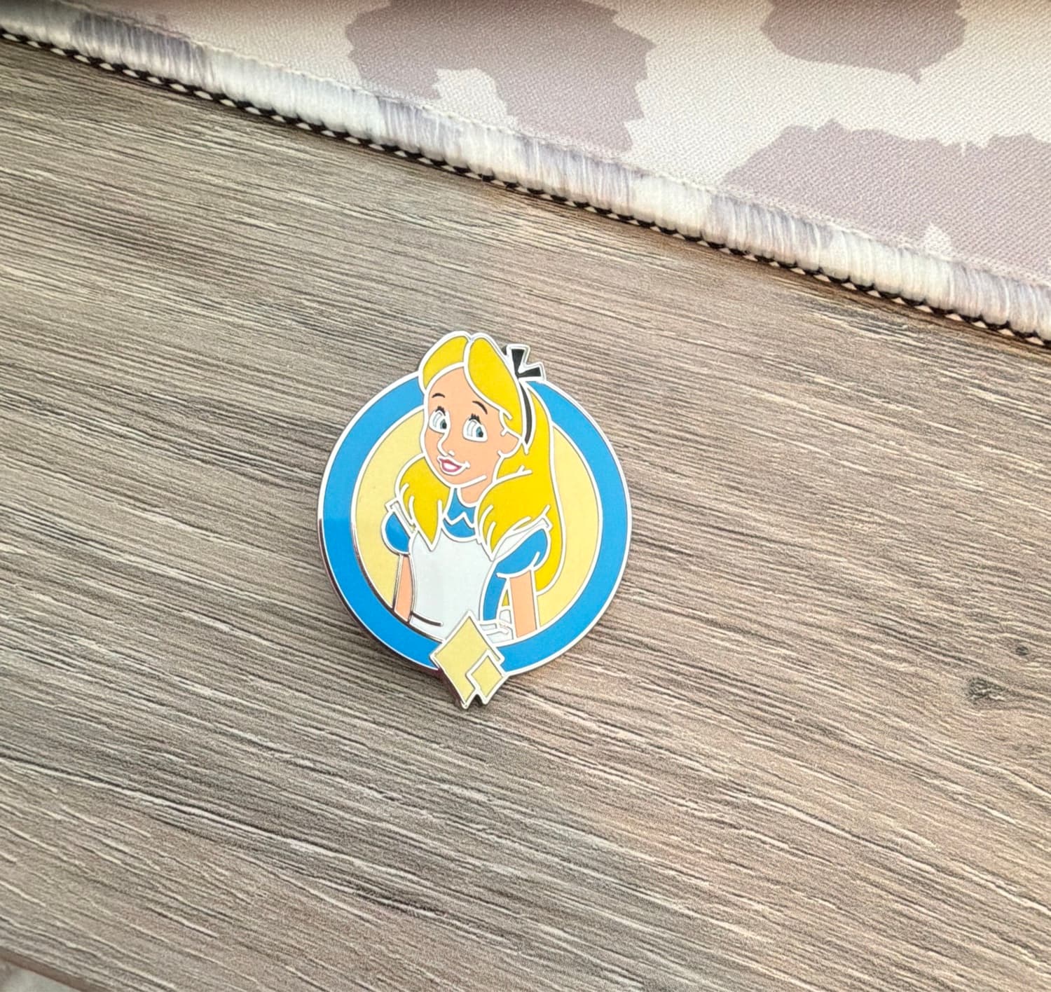 Alice Pin