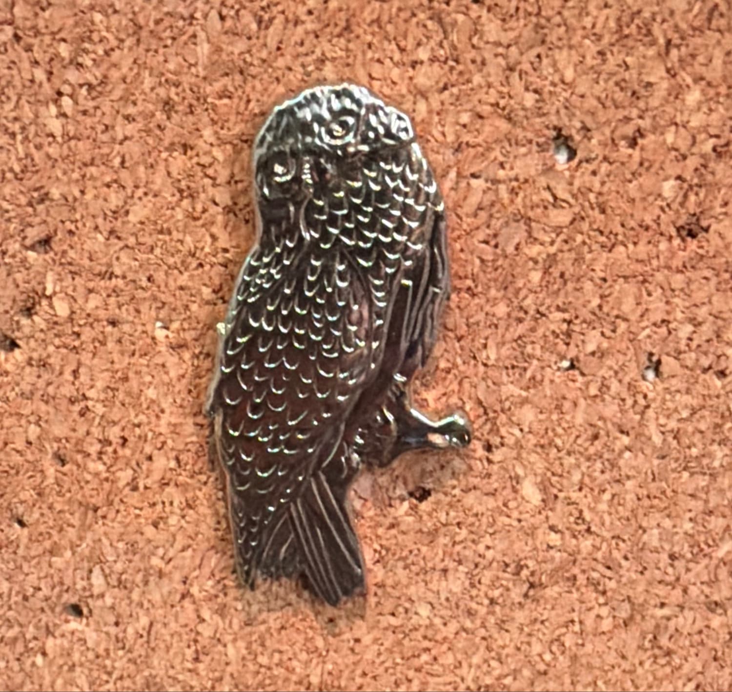 Hedwig pin front