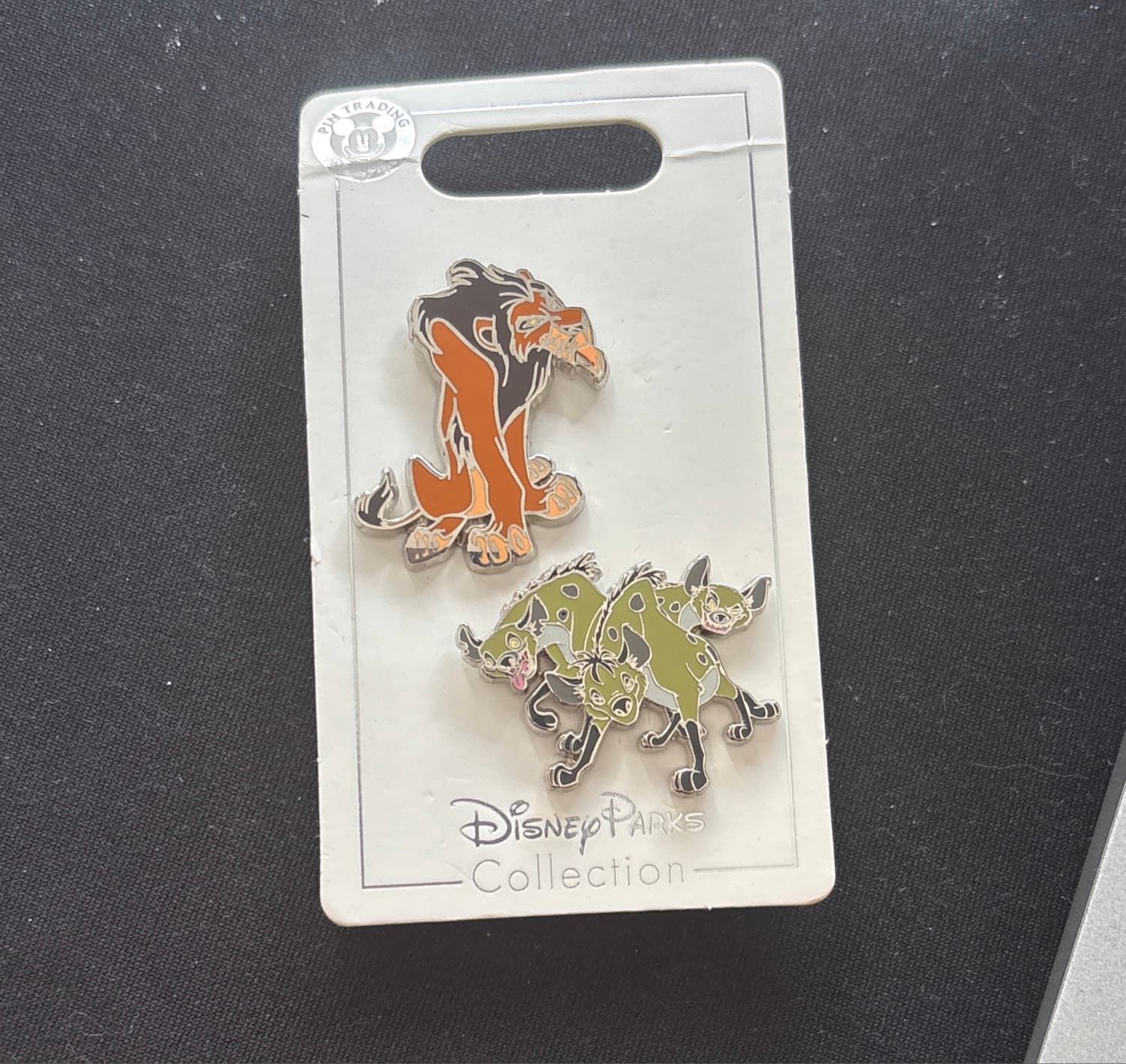 The Lion King - Scar and Hyenas 2-Pin Set